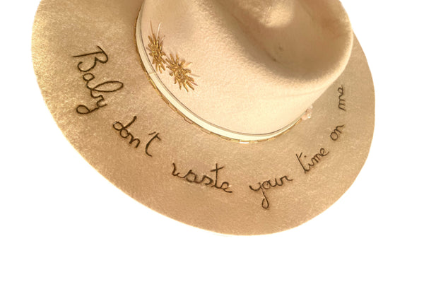 Modèle [[Baby don’t waste your time on me]]